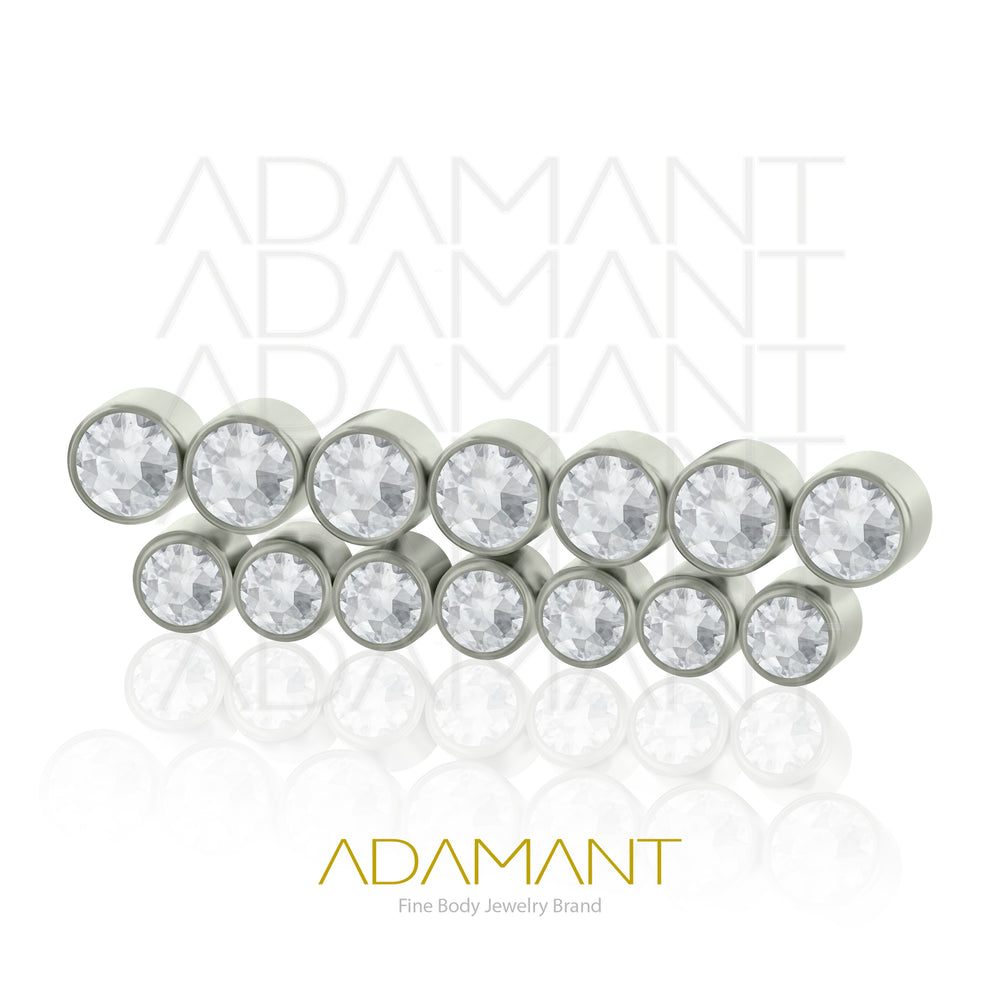 18g - 16g, Titanio Accesorio Rosca, 0.9mm Patrón de rosca, Straight Nuef Cluster, Bezel Set, Cubic Zirconia.